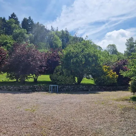 Charming House Near The City Center - *
